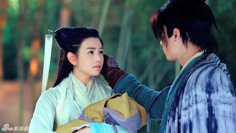 八一八：陈晓陈妍希恋情曝光 昔日合影满满的爱