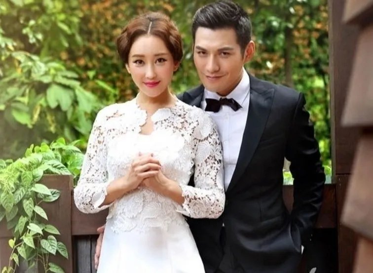 杜若溪亲热戏“被抓包” 杜若溪严宽的结婚照大全