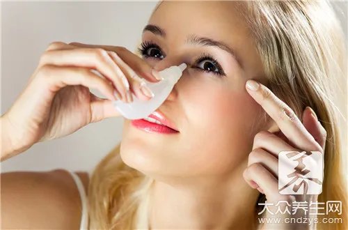 不用手术去除眼袋