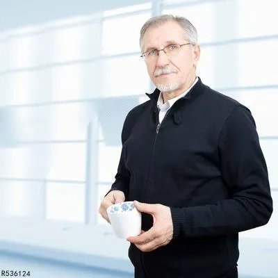 头发斑秃是什么原因