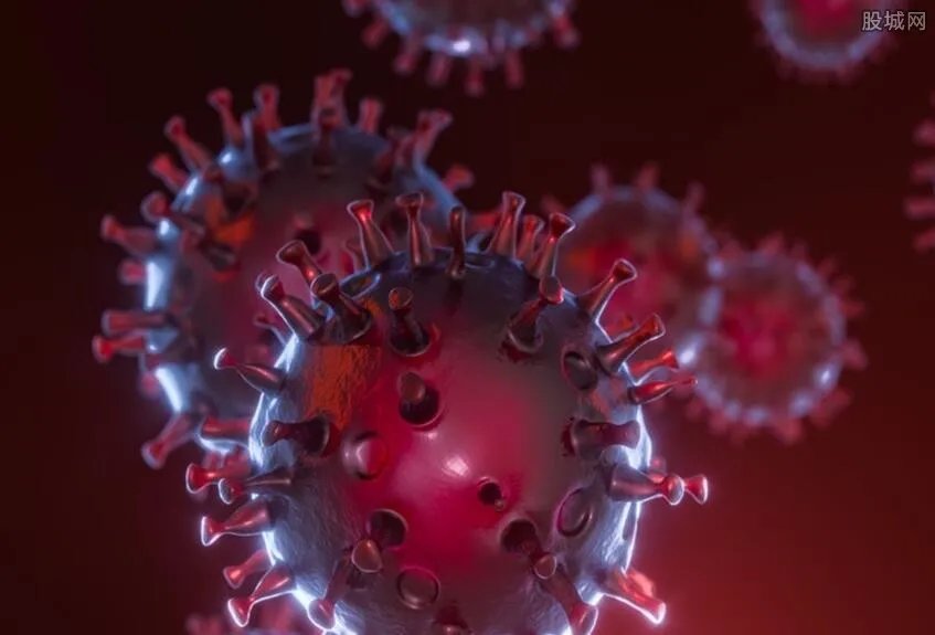 台湾疫情陡然升温防疫物资遭抢购 超市货架被扫空