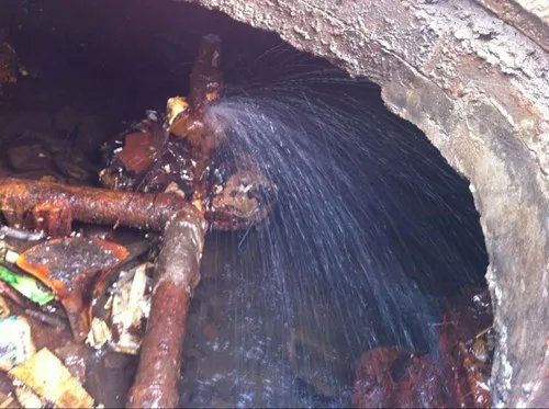 地下水管漏水怎么办 地下水管漏水的原因及解决办法