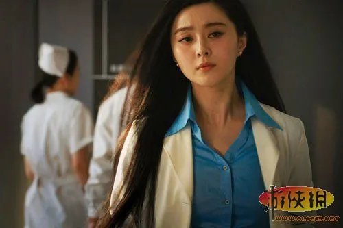 范冰冰出演《钢铁侠3》遭网友调侃：都没出国