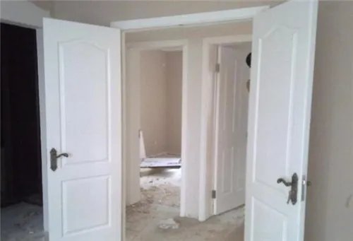 家里的门从里面打不开怎么办