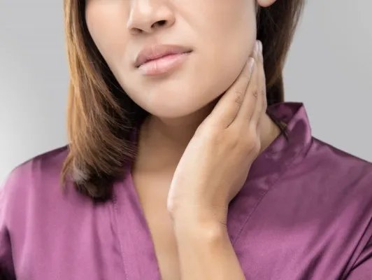 颈部美白这样做