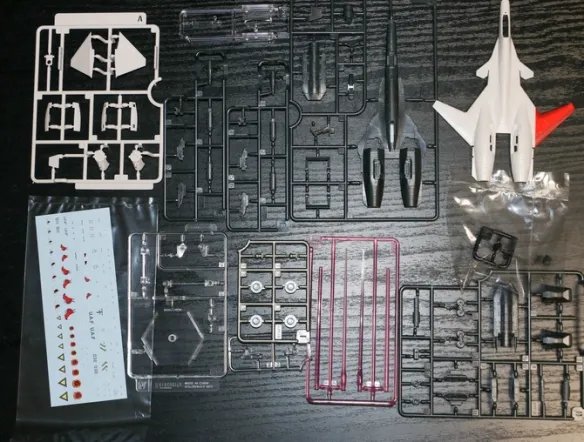 片翼的妖精 寿屋《皇牌空战zero》ADFX01+TLS模型赏