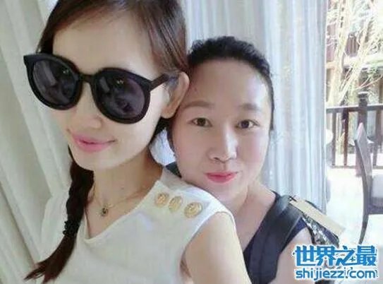 马蓉妈妈徐红微博开撕，61岁穿着暴露为老不尊 