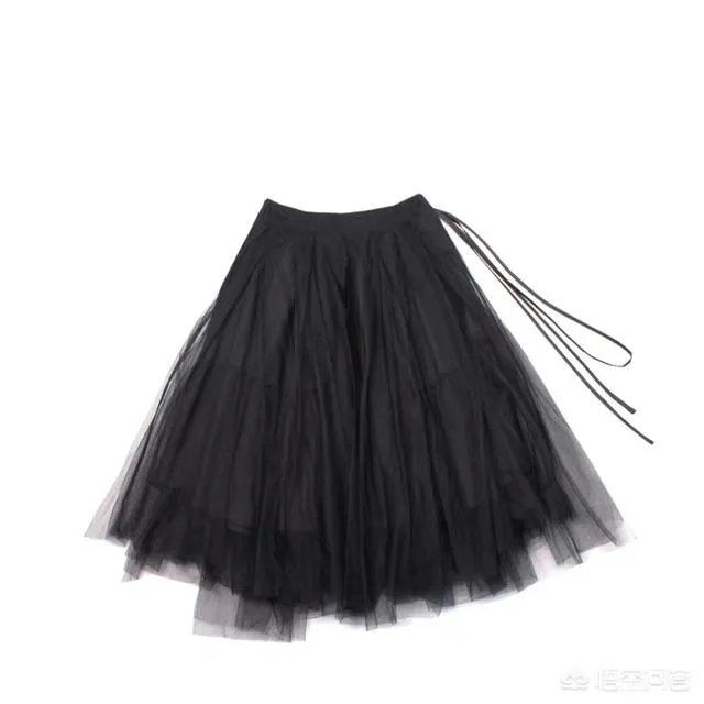 黑色纱裙怎么搭?
