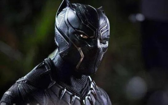 黑豹男主演去世:粉丝难以相信这位超级英雄的突然离世