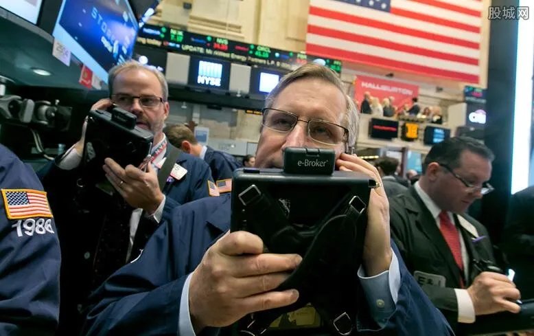 美国新冠肺炎超671万例 美股周五全线收跌