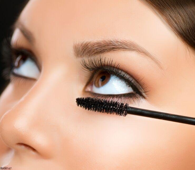 怎么化妆让眼睛变大