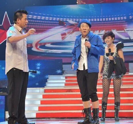 星光大道最新一期歌曲重磅出击 朱军朱迅搭档展现惊人默契