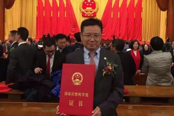 成都大学校长王清远到底是个什么样的人?他有何背景?