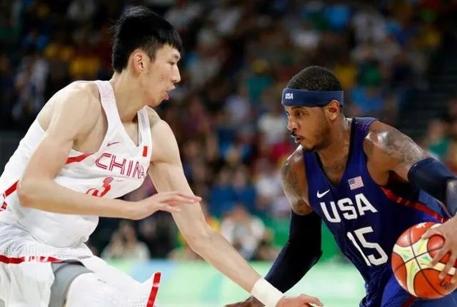 周琦入选NBA名人堂跟中国男足获得世界杯冠军,哪个几率更大?