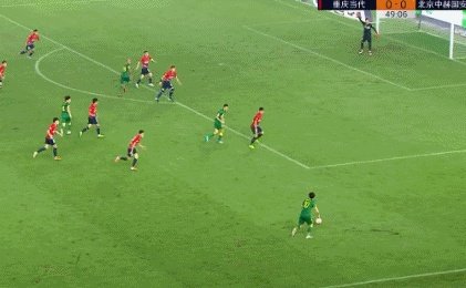 费莱尼头球帽子戏法反超大连，那么韦世豪的周MVP是不是黄了？