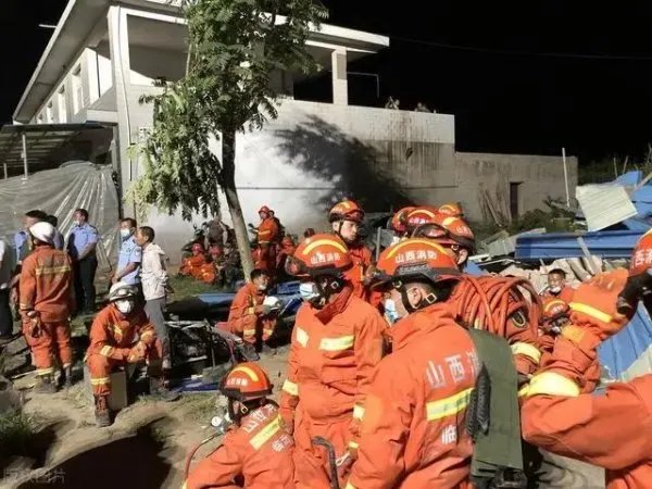 山西倒塌饭店过寿老人说本不想办，那为什么又办了呢？