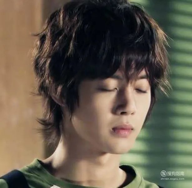 男士帅气纹理烫发型图片