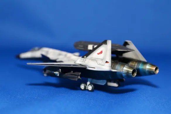 片翼的妖精 寿屋《皇牌空战zero》ADFX01+TLS模型赏