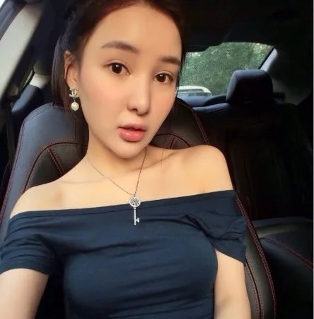 【图】郭美美真人照曝光  整容前后对比惨不忍睹