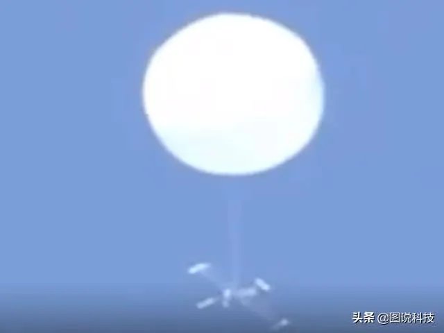 日本上空不明球体