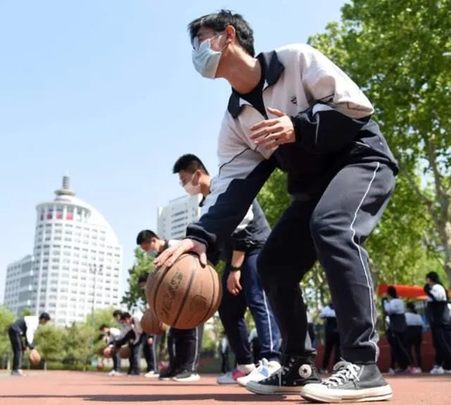 北京宣布小学开学时间了，河北仍不公布，为什么？