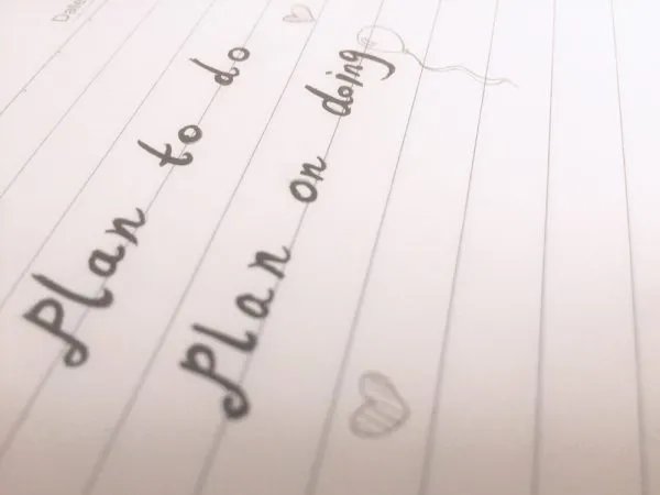 plan to do 和plan on doing有什么区别