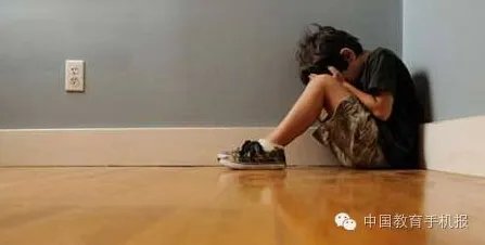 自闭少年乘机被拒 为何特殊儿童屡遭冷漠对待