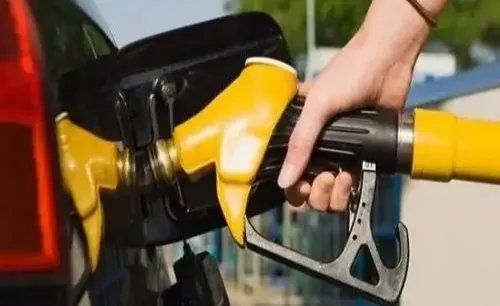 油价年内第四次下调，年前会出现反弹吗？