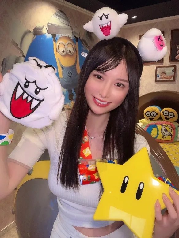 拉链一开掉出头灯！超汹涌萌妹［笹木絢乃］美图赏！