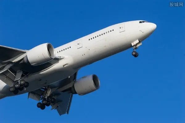 美国三大航空公司告急 希望得到500亿美元援助