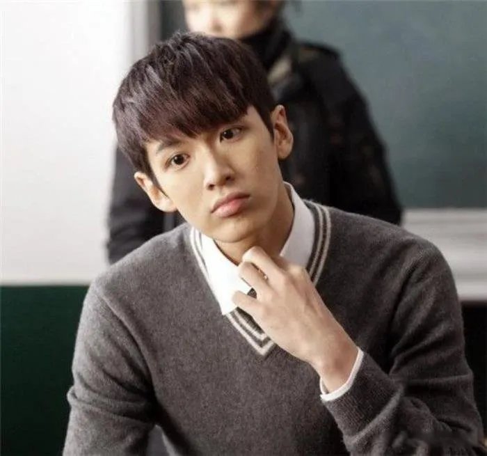 柯震东的女友是谁 五位女朋友分别叫什么