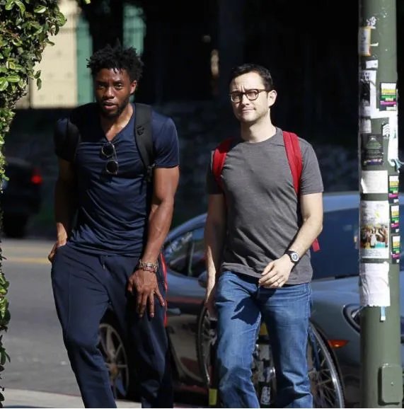 黑豹男主演去世:粉丝难以相信这位超级英雄的突然离世