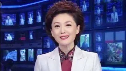 海霞和工地诗人的朗诵邀约实现了，网友对此有何评价？