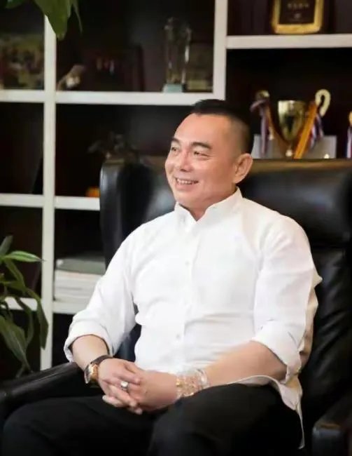 秦海璐结过几次婚？秦海璐婚姻史曝光