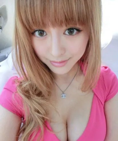 龚叶轩大尺度露胸照曝光 大众宅男的福音