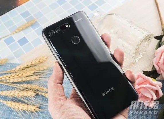 天玑820和麒麟980处理器哪个好_天玑820和麒麟980处理器哪个性能更好