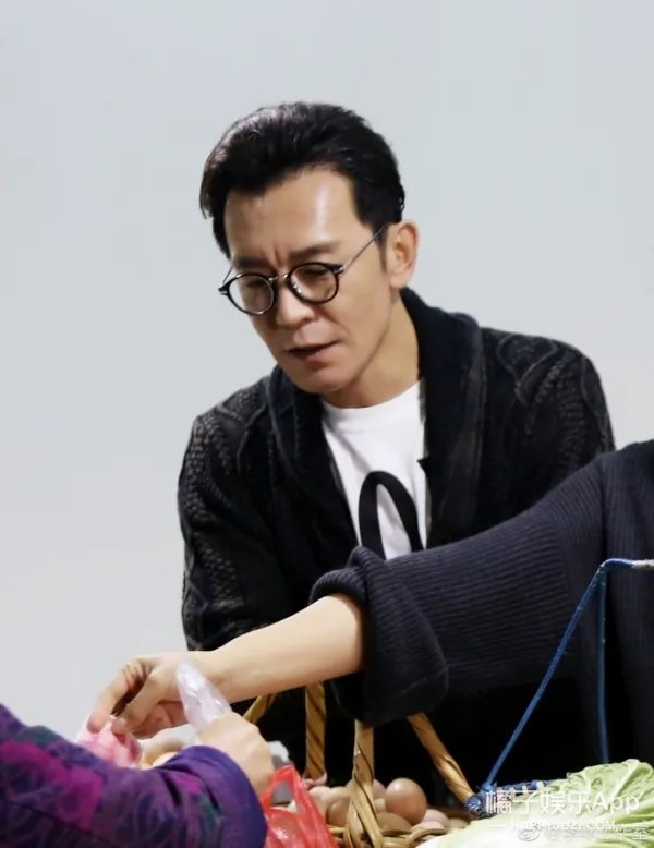 哈文罕见晒比基尼照 哈文和李咏最新美丽照片