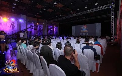 诛仙2·末日与曙光 震撼裸眼巨幕3D全息