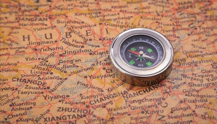 指南针的n极指向什么方