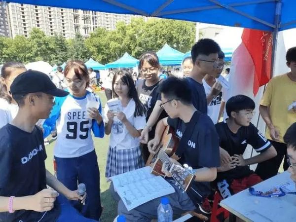 湖北工业大学新生开除