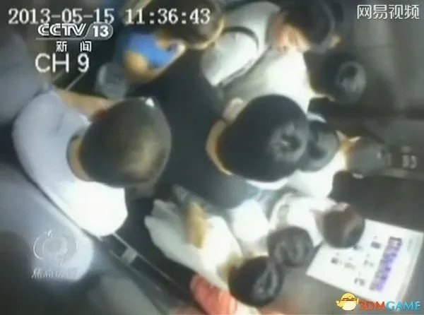 深圳女护士被电梯夹死监控曝光 恐怖如同电影情节