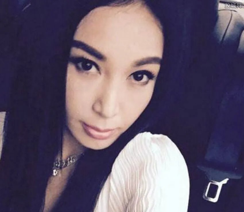 温碧霞裸戏电影 出演大胆裸戏一夜成名（图）