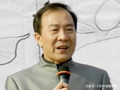 侯耀文前妻嫁“侄子”，当年究竟发生了什么？