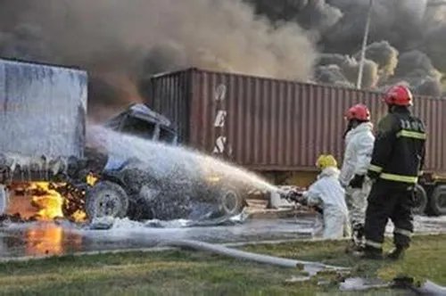 天津油罐车起火事故原因查清了吗？