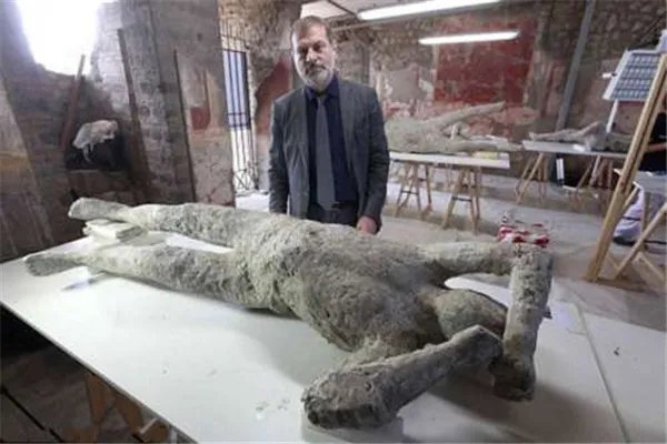 蒙古现千年木乃伊是真的吗 是真的（疑似为突厥人）