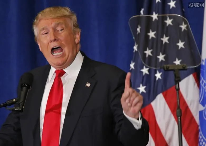 特朗普出售其私人直升机 市场价在500万人民币之间