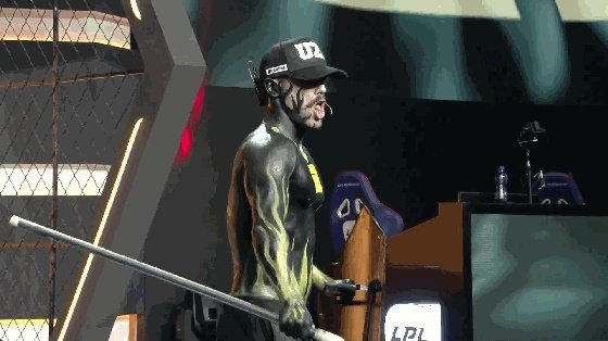 《英雄联盟》常规赛收官战RNG战胜JDG，现场粉丝有什么亮点？