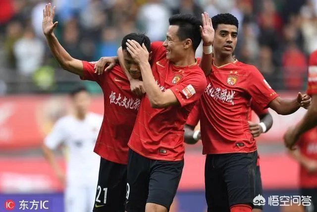 恒大VS上港双方发布战前海报：永无止境VS寸土必争，你怎么看？