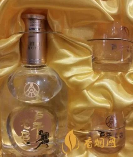 五粮液百龄窖黄金酒：一款经典名酒的传承