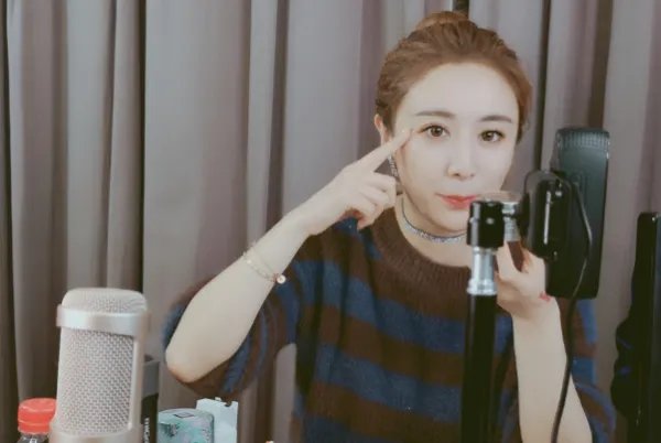 薇娅做手术上热搜，她是得了什么病了